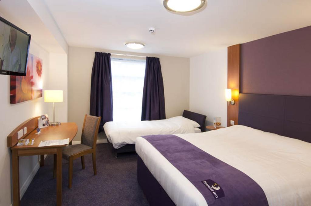 Premier Inn Newcastle City Centre Millennium Bridge 客房 照片